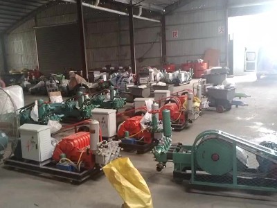 XPB300-Zementmörtelpumpen werden verpackt und zum Hafen verschifft